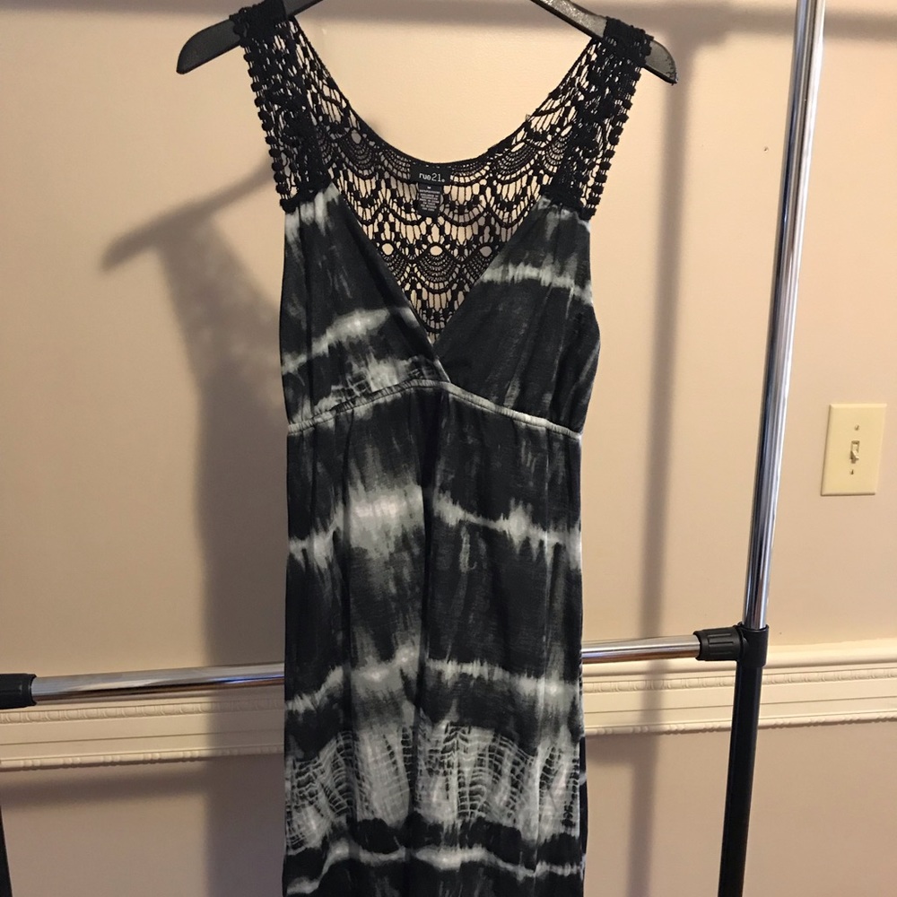 Rue 21 High/Low Dress Size Medium